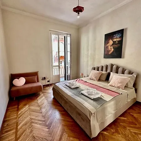 Apartment Mole Degli Artisti Turin