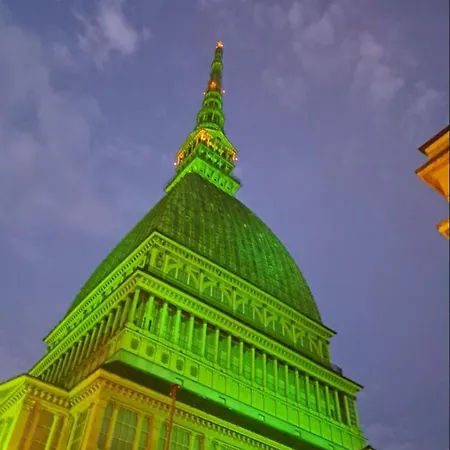 Mole Degli Artisti Διαμέρισμα