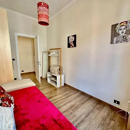 Mole Degli Artisti * Turín